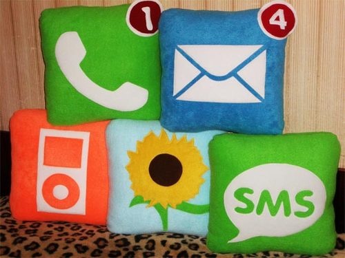 500x_iphone_icon_pillows
