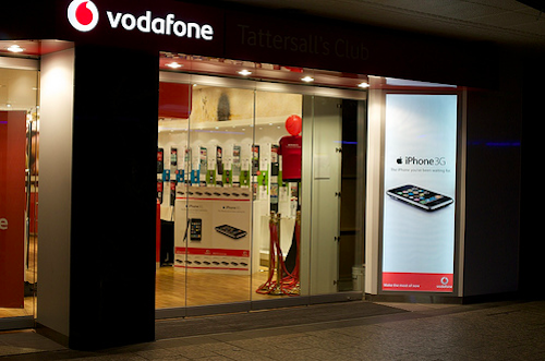 iPhone-vodafone-uk