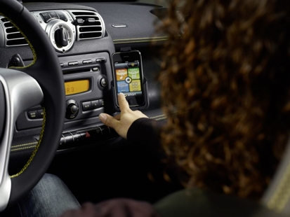 Smart Drive Kit, reallizzato da Mercedes Benz, trasformerà il nostro iPhone in un computer di bordo