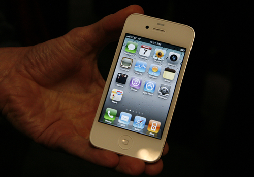 iPhone 4: il modello Bianco sarà disponibile dopo metà luglio