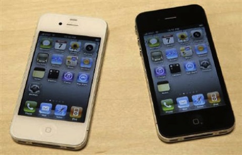 Il display retina ritarda la produzione degli iPhone 4?