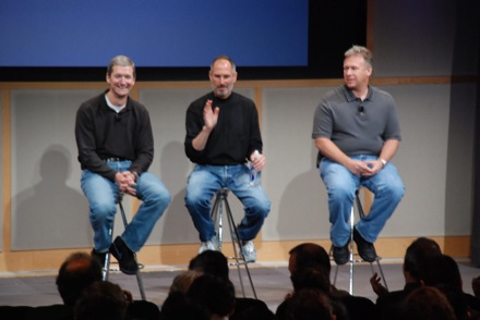 Apple organizza una conferenza stampa per parlare dei problemi di iPhone 4