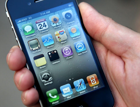 Consumer Reports cambia opinione: iPhone 4 ha problemi di antenna