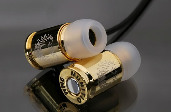 Munitio_gold_bullet_shaped_earphones