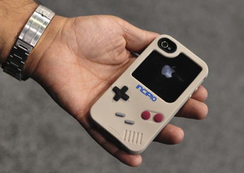 Incipio mostra il suo Game Boy iPhone case