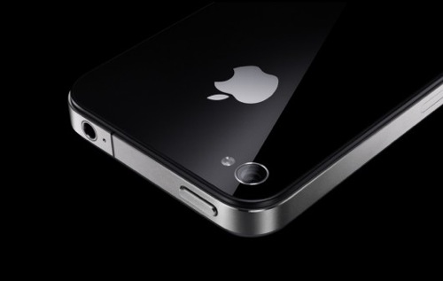 Nuovo iPhone: fotocamera frontale HD, 7,9mm di spessore 