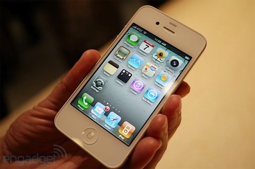 Il WSJ ribadisce: "iPhone 4 bianco questa primavera"