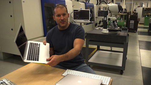 Jonathan-Ive-shows-unibody-MacBook-in-Apples-HQ