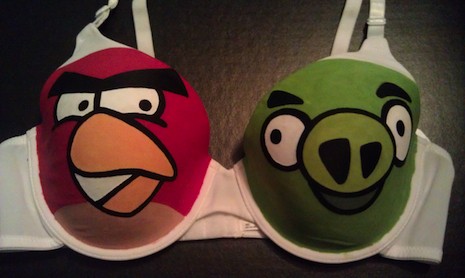 Angry Birds diventa un reggiseno