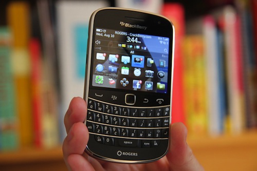 blackberry-bold-9900-hero