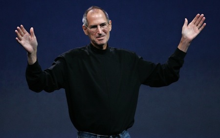 Steve Jobs si dimette, Tim Cook prende il suo posto