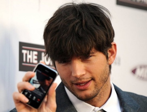 522_ashton_kutcher-640×488