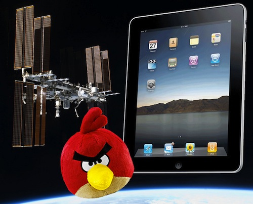 ipads-angrybirds-iss