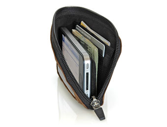 iphone-wallet-interior-stuff-md