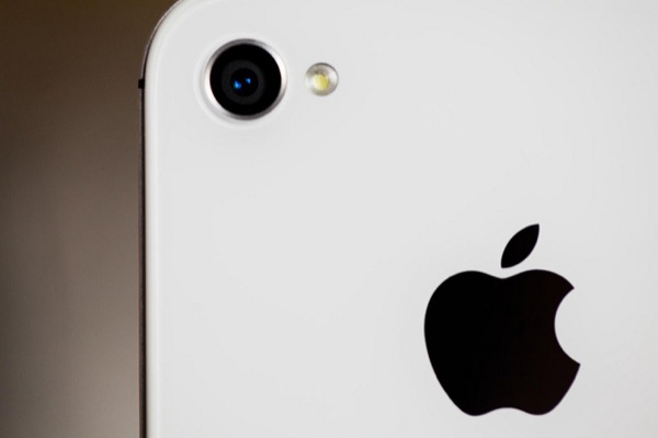 iPhone 4S: a dicembre è ancora il più venduto per AT&T, Verizon e Sprint
