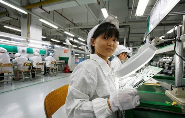 Foxconn_Worker