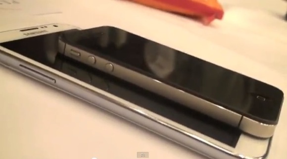iPhone a confronto con Galaxy Note II e S III