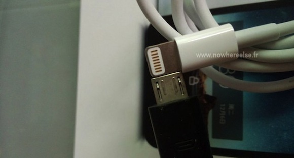 Connettore 9 pin: stesse dimensioni di una Micro-USB