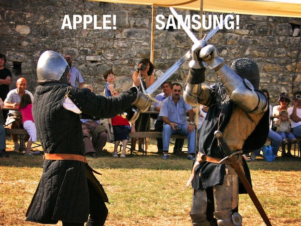 apple-vs-samsung-argument-fight-005