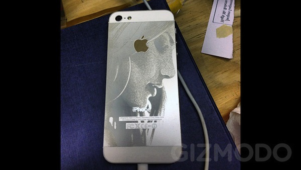 iPhone 5 personalizzato con il laser 