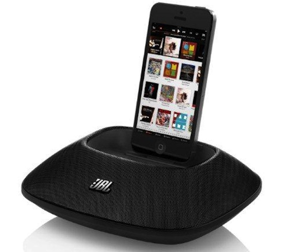 JBL-Lightning-speaker-dock-image-001