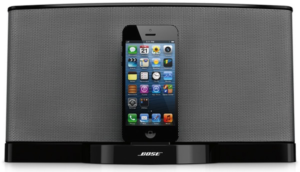 SoundDock serie III: nuovo accessorio Bose per iPhone 5