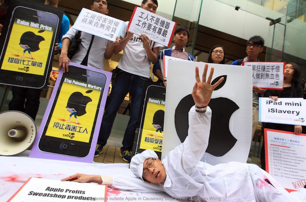 hongkong-protest-causewaybay-apple-store