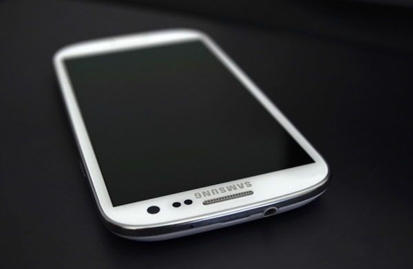 samsung-galaxy-s-iii-923