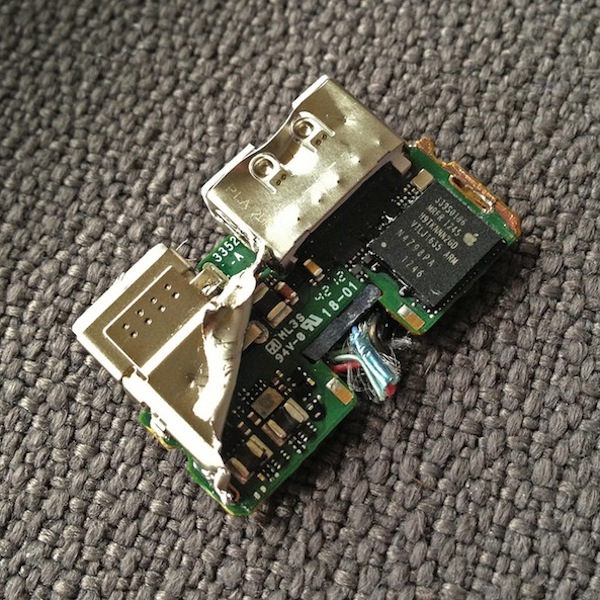 Lightning ad HDMI: l'adattatore nasconde un computer in miniatura 