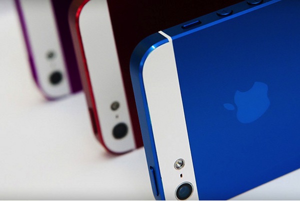 Apple cerca ingegneri per colorare l'iPhone 5S