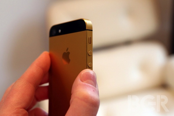 iphone-5-gold-9