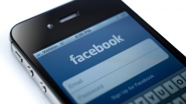 Facebook scarica velocemente la batteria di un iPhone