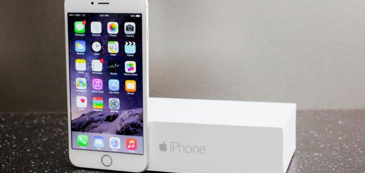 iPhone 6 Plus contro Samsung Galaxy S6, la Apple non demorde