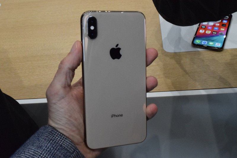 iPhone XS 64 GB